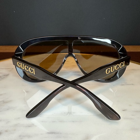 New! Authentic Gucci Shield Sunglasses - Picture 11 of 13